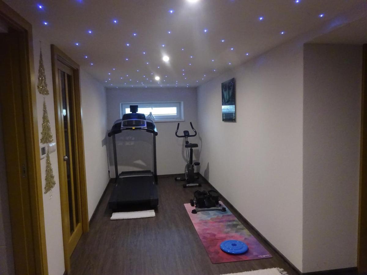 Family Friendly Apartment 3 Adults Plus Child Ruzomberok Extérieur photo